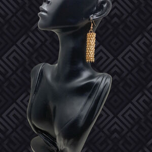 Vintage Y2K Modernist Earrings Gold Mesh Dangle Chandelier Pierced Carded 1.75"